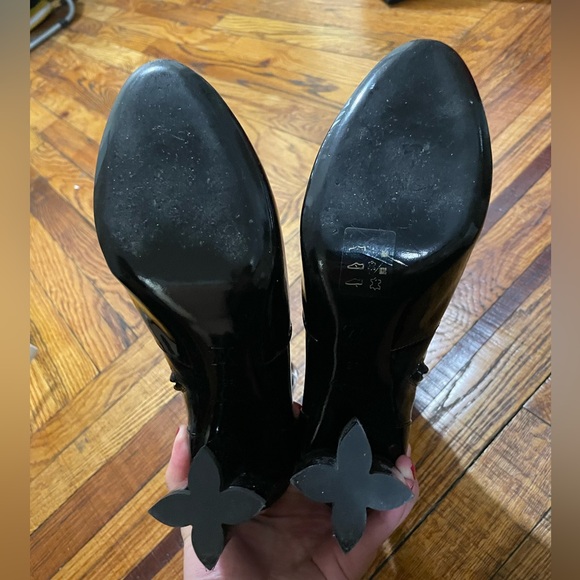 Louis Vuitton Bootie - Picture 2 of 4